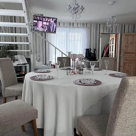 Lägenhet Villa-cottage With Sauna *