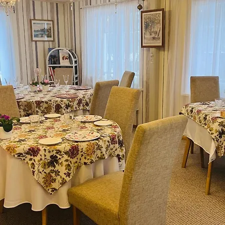 Villa-cottage With Sauna דירה *